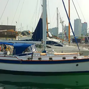 spacious-and-cozy-caribbean-boat-in-barcelona.catalonia-hotels.com/
